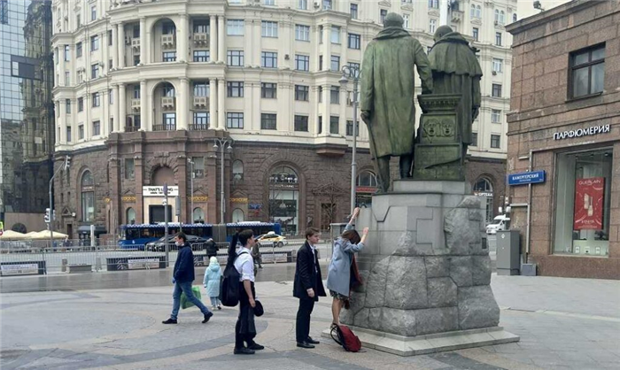 Разница между депортацией и выдворением