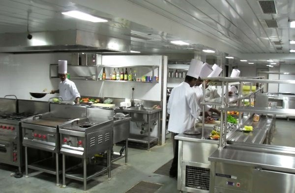 Санитарные требования к пищевой посуде и столовым приборам